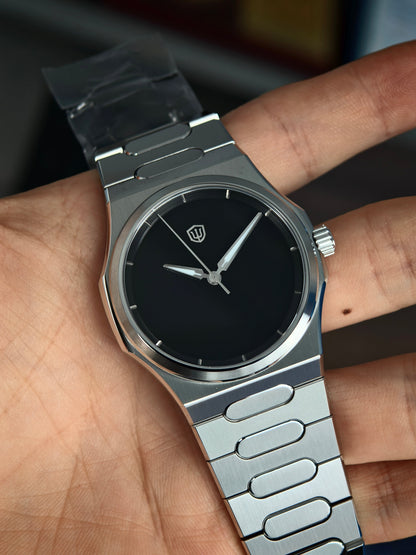 Watchdives WD0016 MUSOU Super Black — Ultra Light-Absorbing Dial