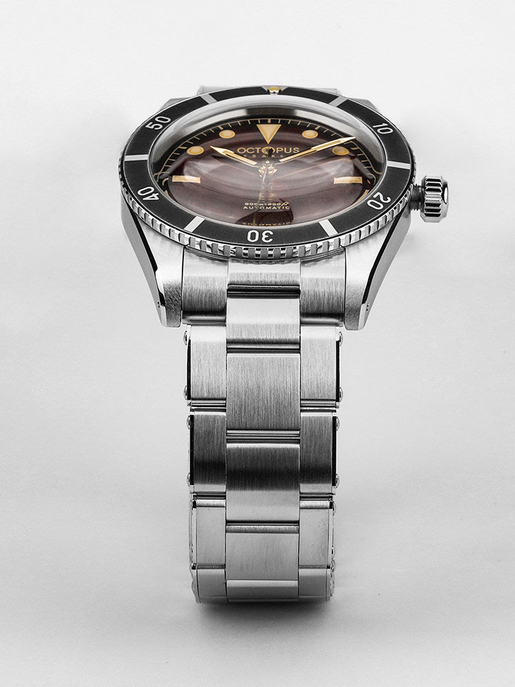 Octopus Kraken side profile with domed sapphire crystal