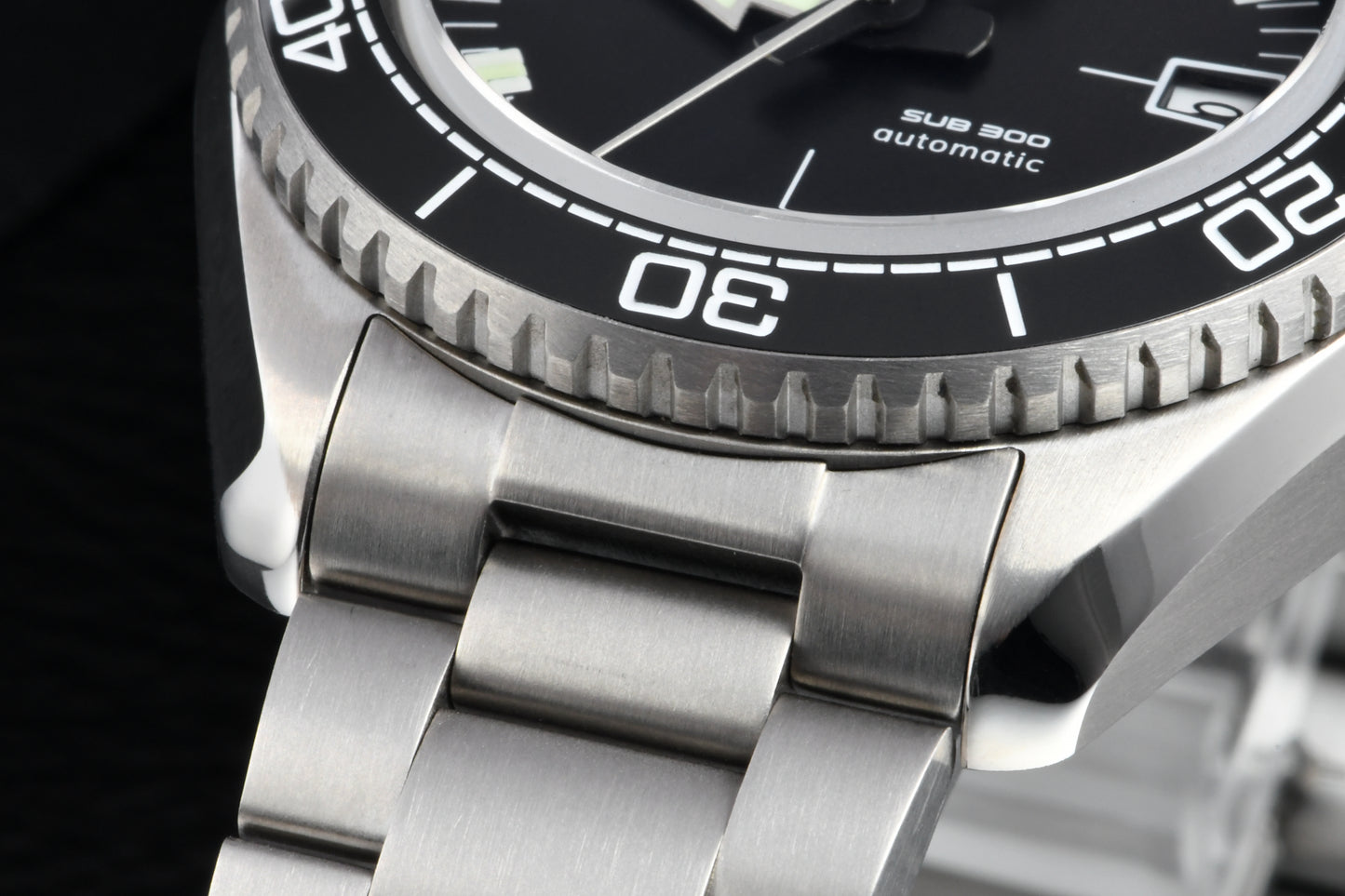 Tactical Frog Titanium SUB300 Vintage Diver Watch H36