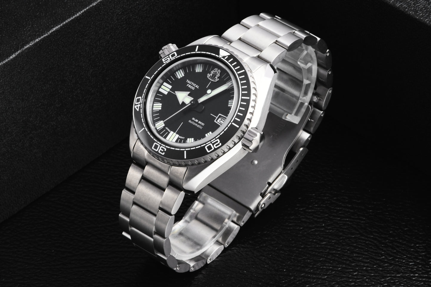 Tactical Frog Titanium SUB300 Vintage Diver Watch H36