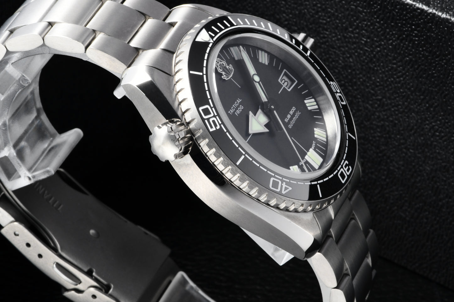 Tactical Frog Titanium SUB300 Vintage Diver Watch H36