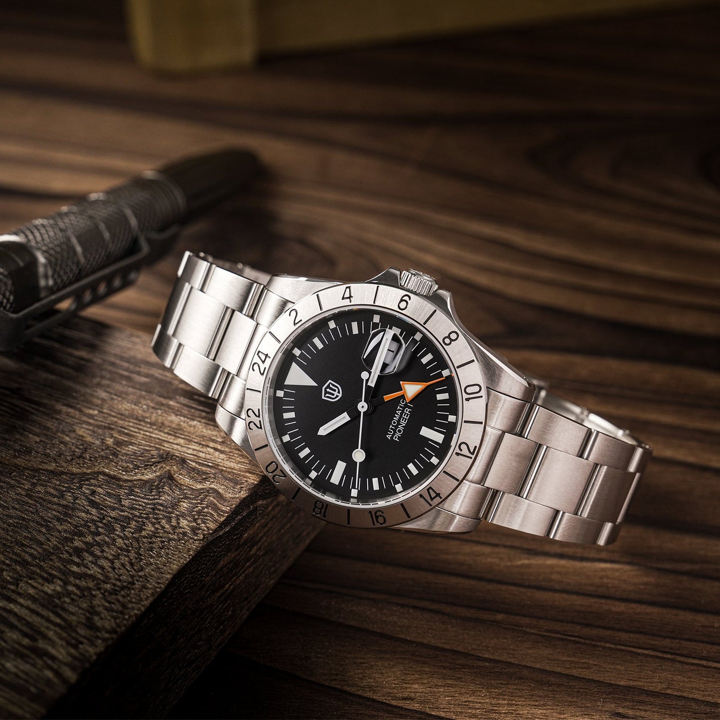 Watchdives WD16570B 38mm 6460 GMT Watch V2