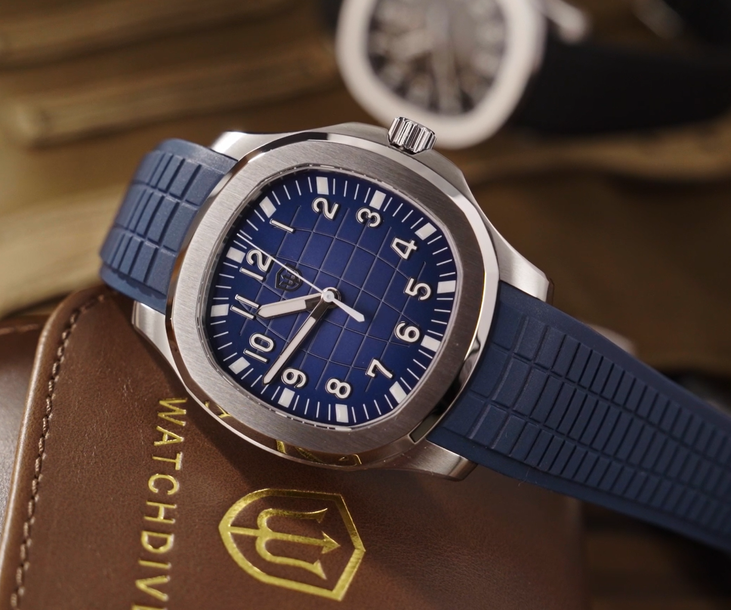 Watchdives WD008 38mm VH31 Slim Sport Watch