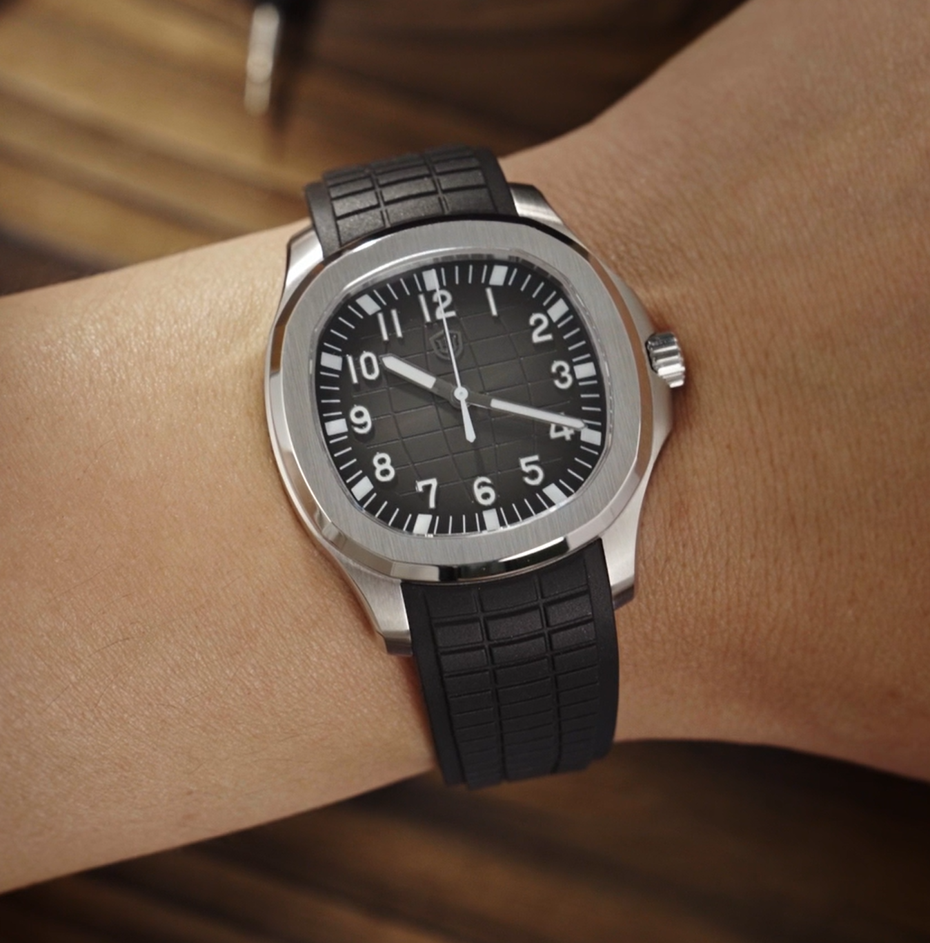 Watchdives WD008 38mm VH31 Slim Sport Watch