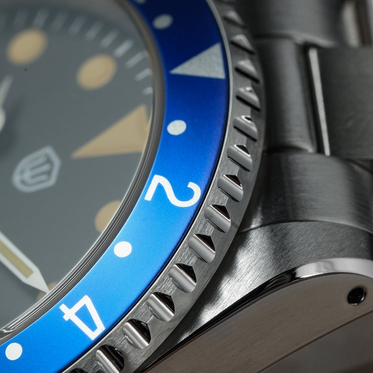 Watchdives WD0014 Aluminum Bezel Vintage NH34 GMT Watch